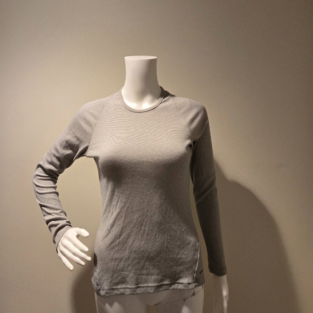 Patagonia Capilene Base Layer Long Sleeved Shirt Gray XS